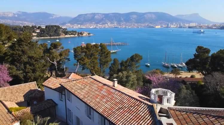 Villa-Chateau Les Terrasses - Tamaris, Plage Des Sablettes, Mer Au Bas De La Propriete La Seyne-sur-Mer Εξωτερικό φωτογραφία