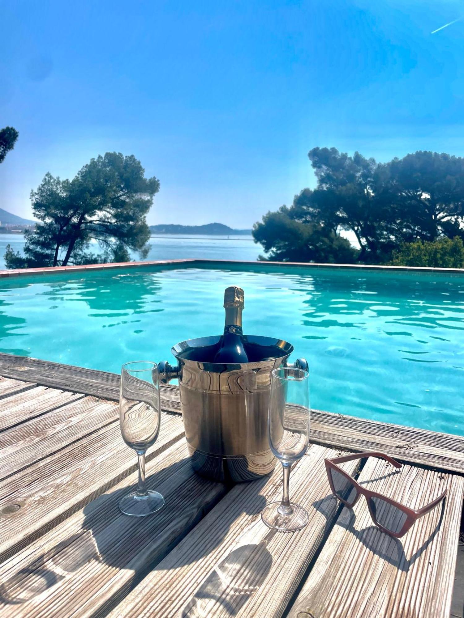 Villa-Chateau Les Terrasses - Tamaris, Plage Des Sablettes, Mer Au Bas De La Propriete La Seyne-sur-Mer Εξωτερικό φωτογραφία